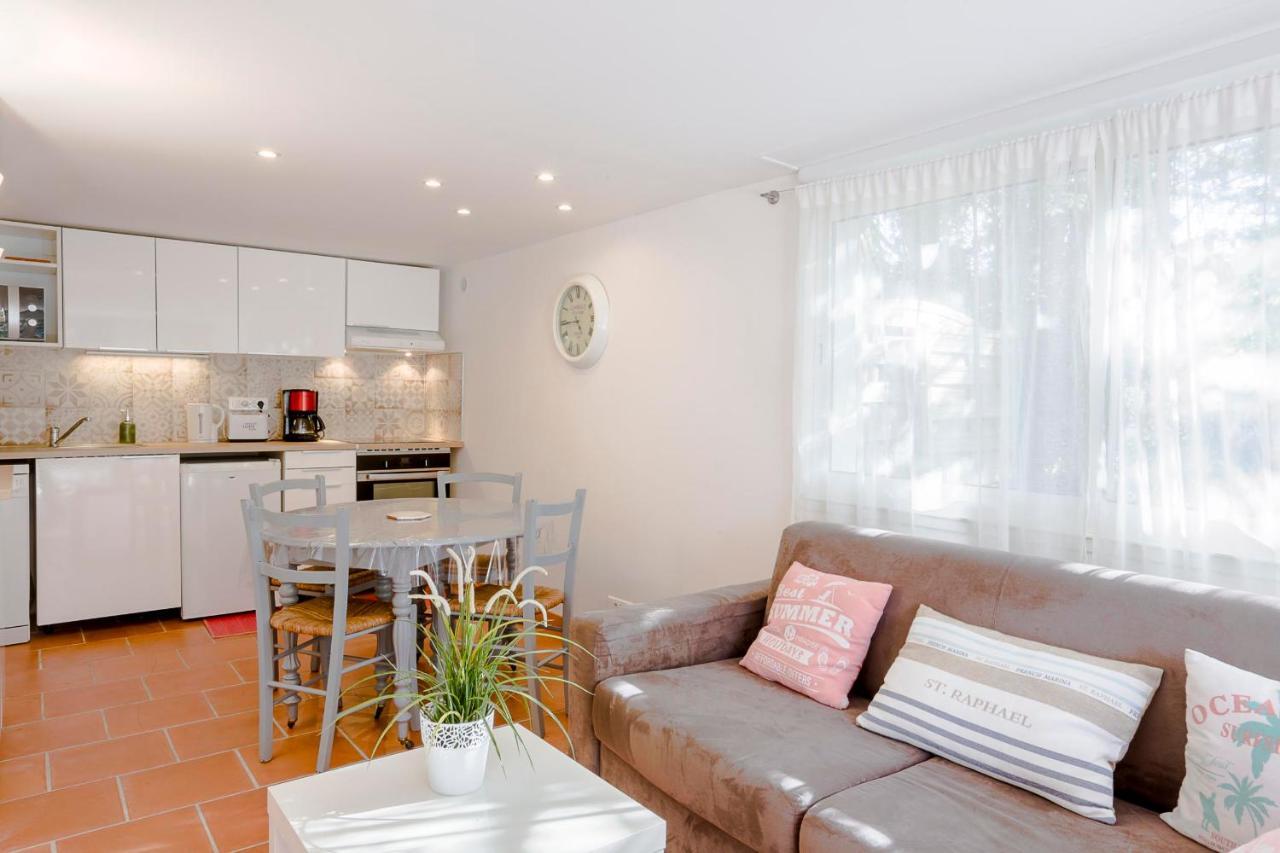 Les Grillons - Appartement 4 pers plus bébé - 2 pièces proche Mer Saint-Raphaël Extérieur photo